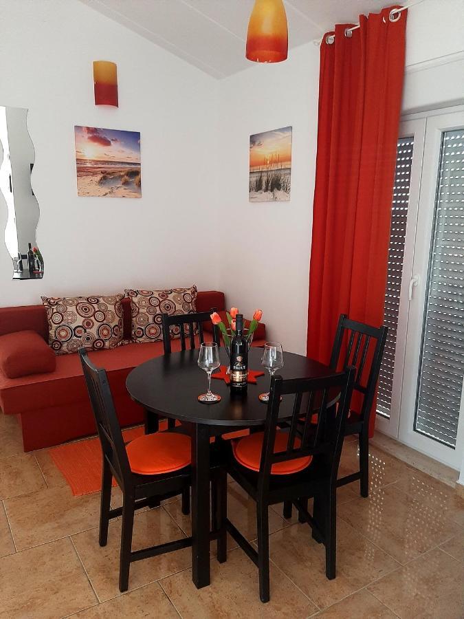 Apartment Enis Барбарига Экстерьер фото